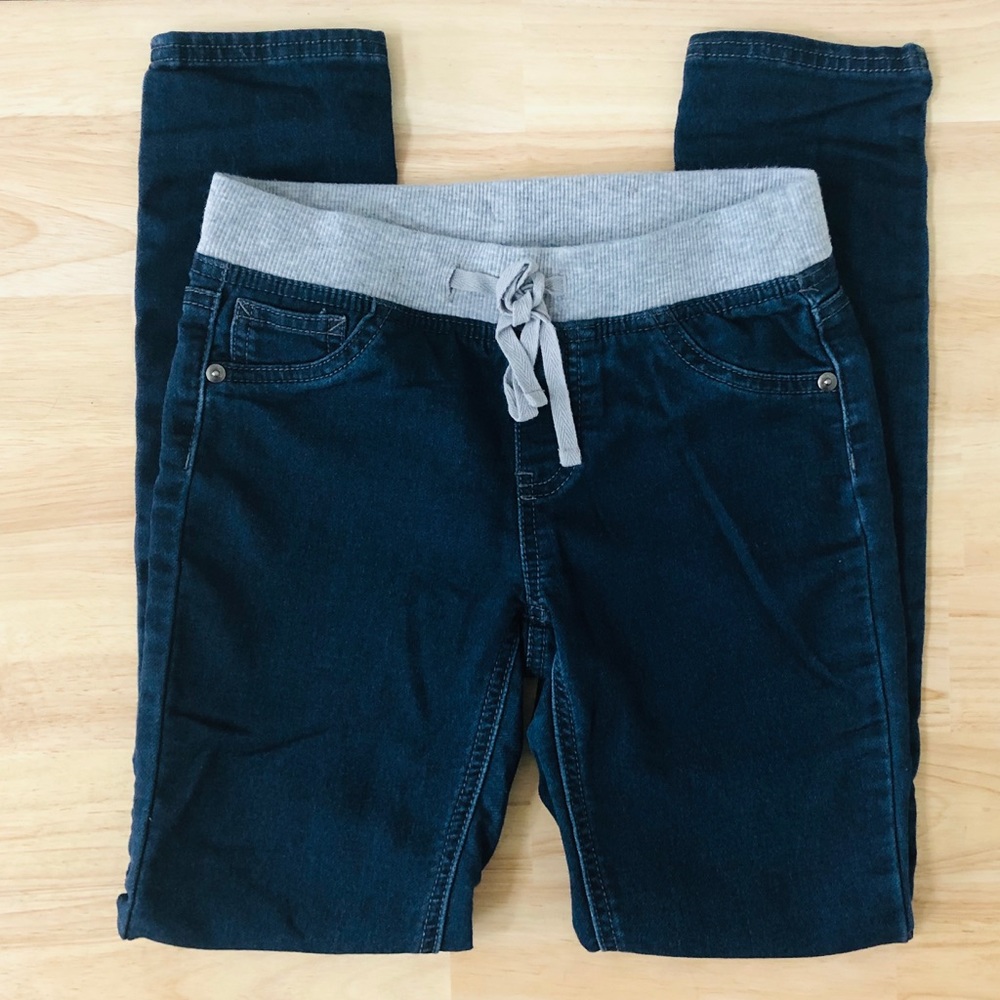 Girls jegging jeans